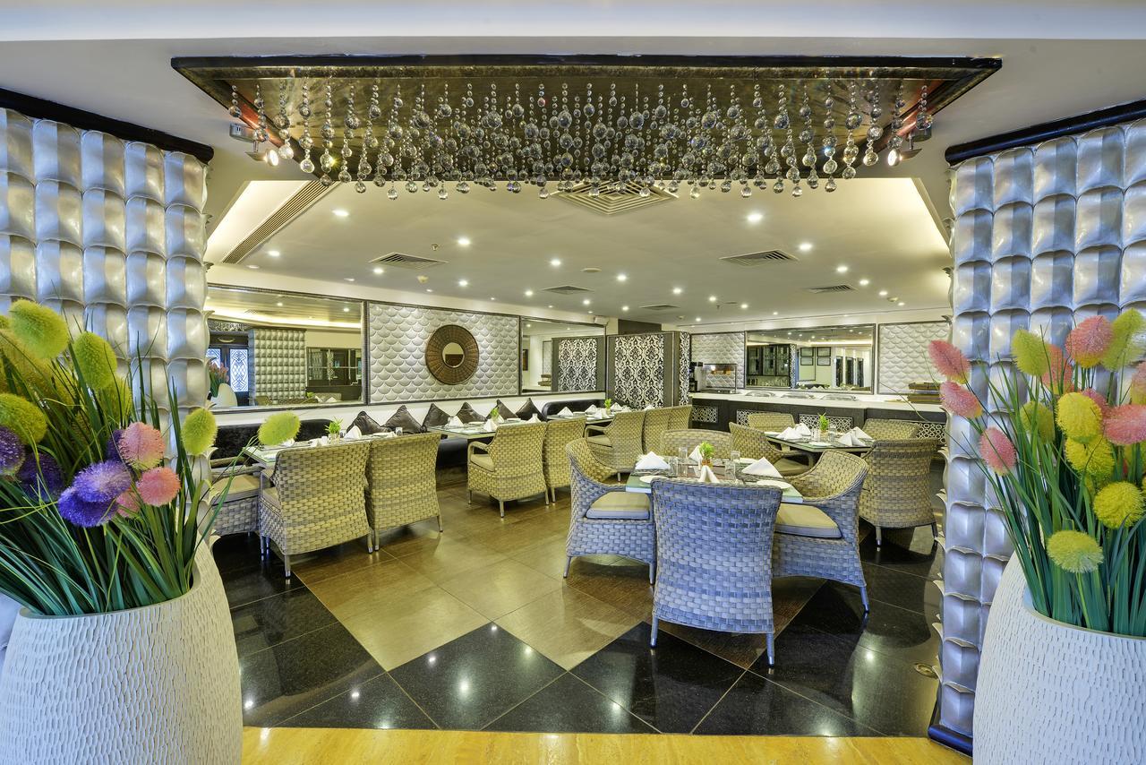 Mayfair Convention Bhubaneswar Extérieur photo