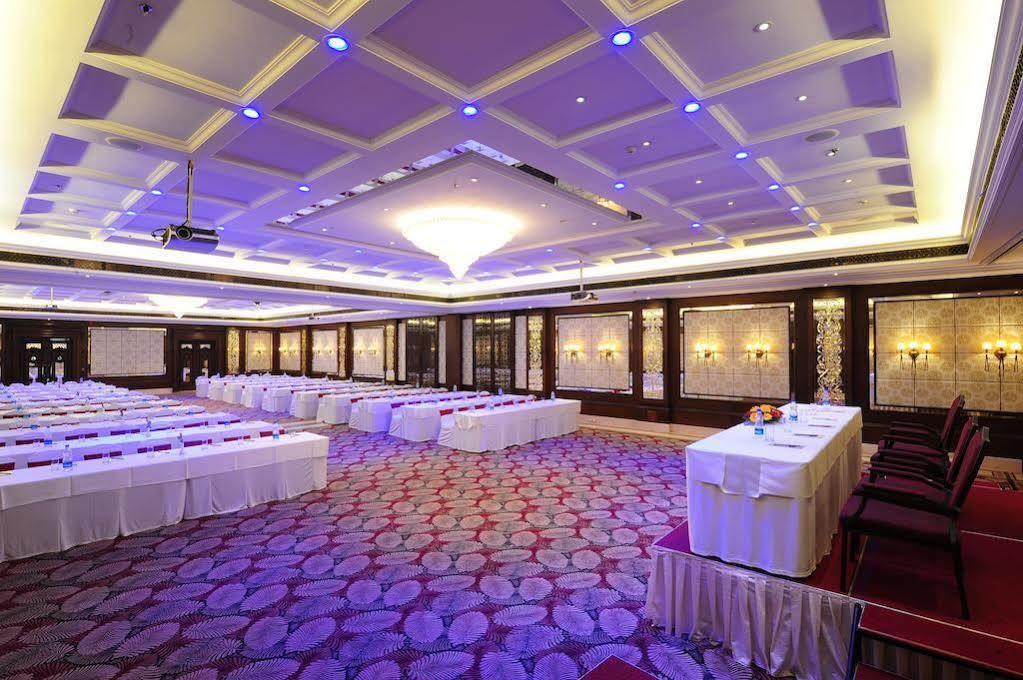 Mayfair Convention Bhubaneswar Extérieur photo